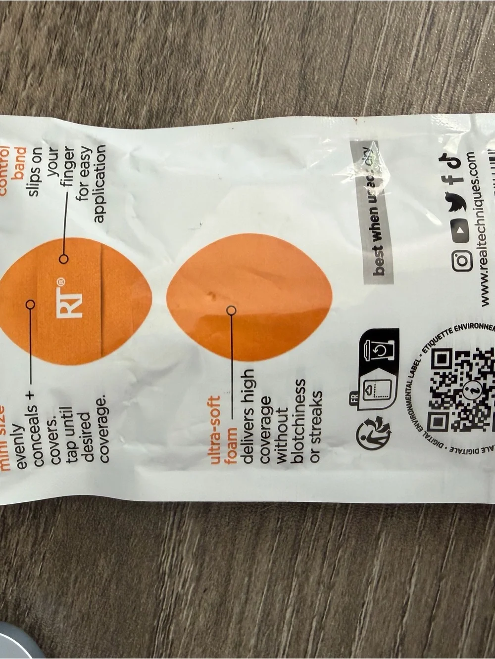 Real Techniques Purple and Orange Makeup Puffs Duo Pack